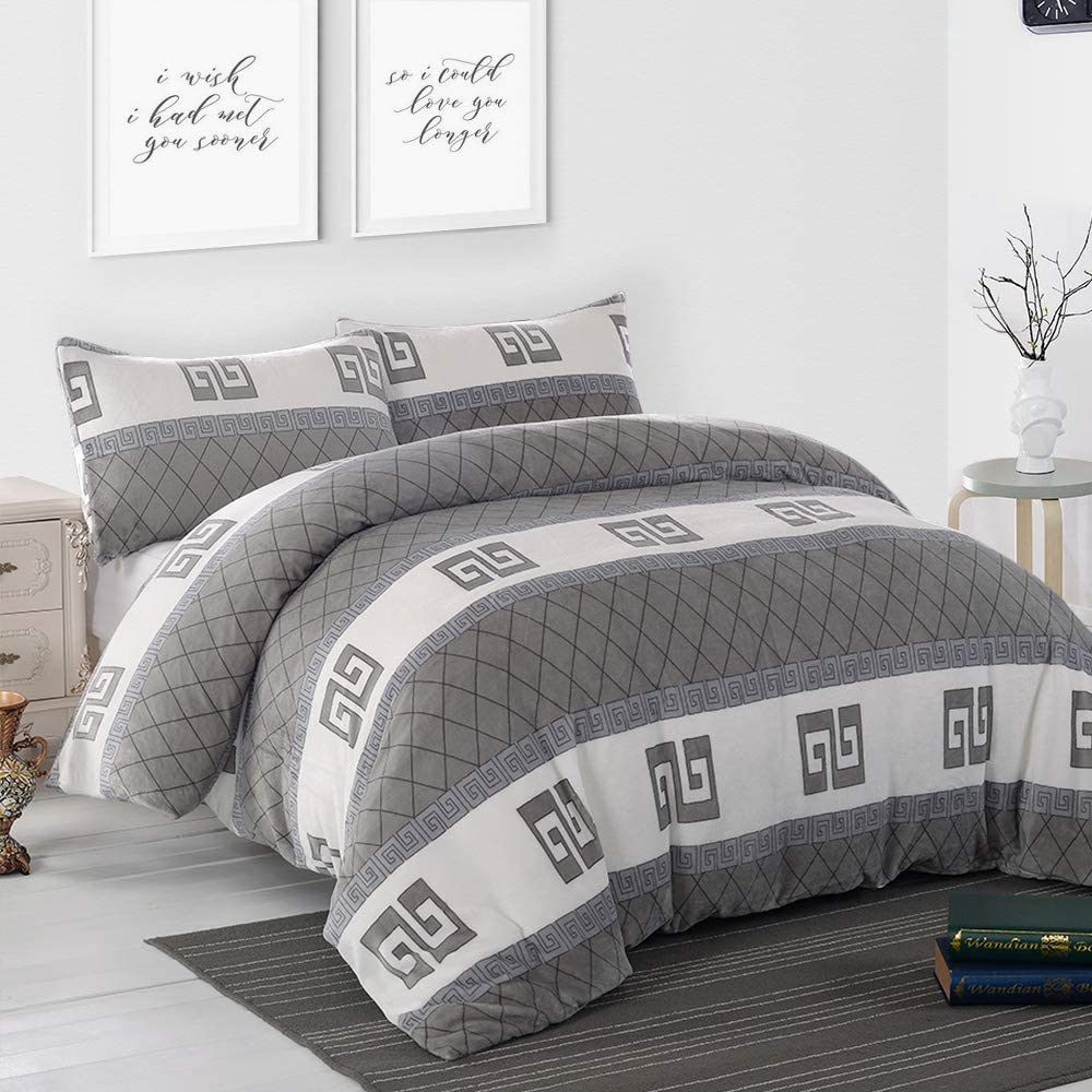 Winter 3Pcs Velvet Bedding Diamond Comforter Set