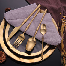 Load image into Gallery viewer, 24 Piece Set Forks Knives Spoons Dinnerware Set - beesdecorpro
