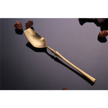 Load image into Gallery viewer, 24 Piece Set Forks Knives Spoons Dinnerware Set - beesdecorpro
